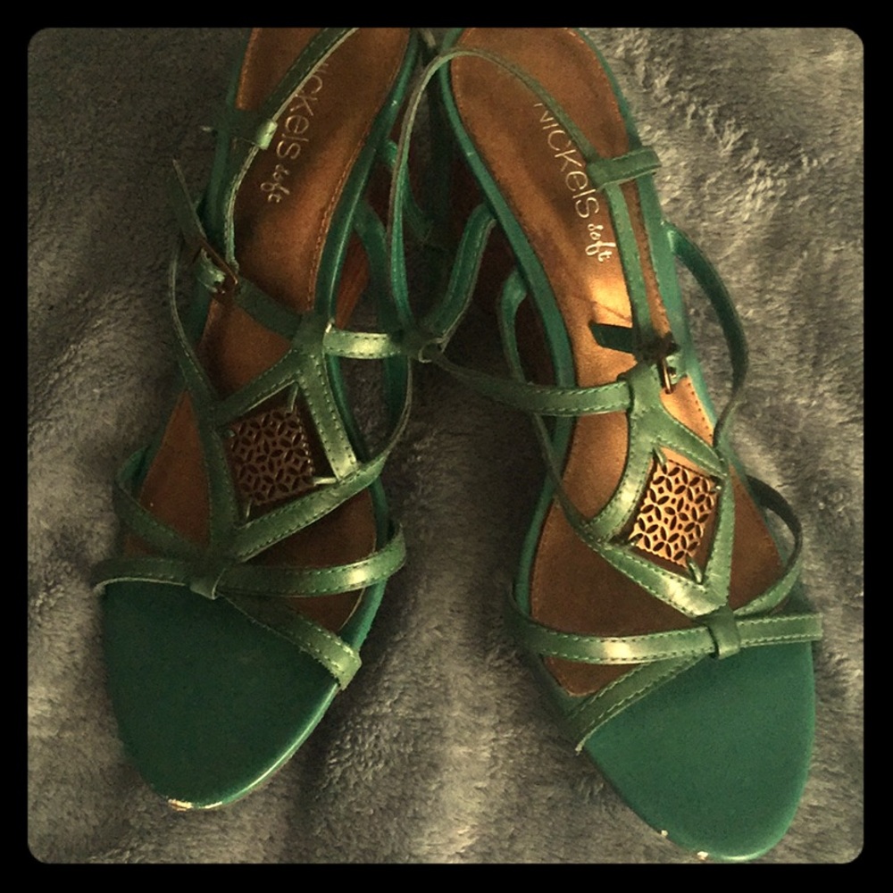 Size 8 sea foam green wedge heels